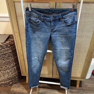 The limited skinny ankle jean